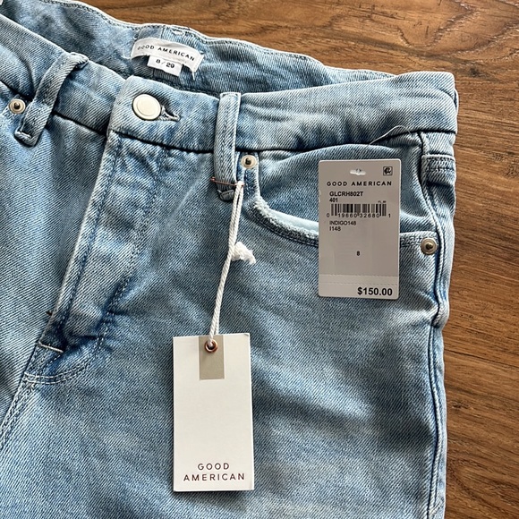 Good American Good Legs Crop (8/29) FINAL SALE - Picture 3 of 7